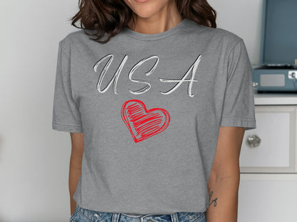USA Heart Graphic Design Short Sleeve T-Shirt