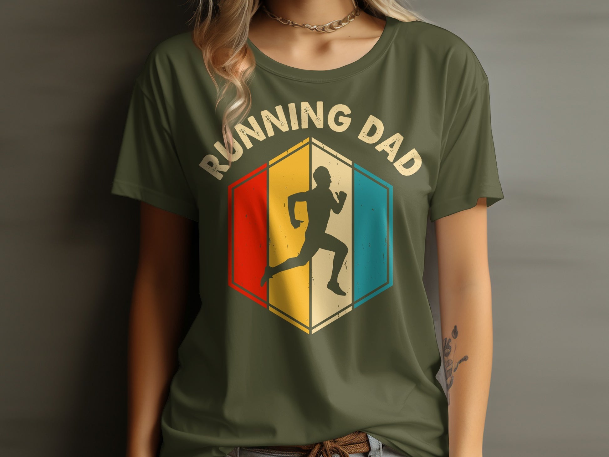 Green t-shirt with "RUNNING DAD" text and runner graphic.